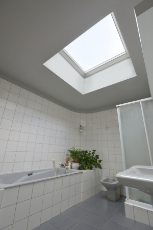Fereastra VELUX cu cupola acrilica [7]