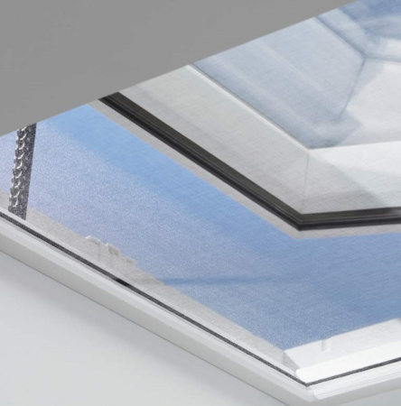 Rulouri si rolete - Plasa insecte pentru noua generatie de ferestre pentru acoperis tip terasa cu protectie din sticla curbata sau plata VELUX