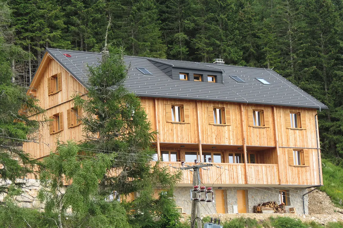 tigla-metalica-gerard-alpine [2]