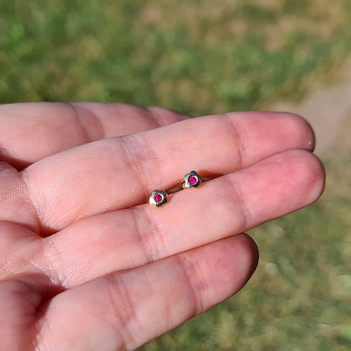 Cercei din aur 14K cu Rubine bebelusi copii Floricele 4mm [3]