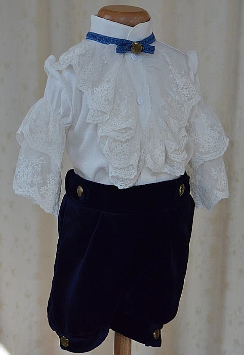 Costum botez baiat model print LUCIAN, de vara, din catifea albastra 4 piese [2]