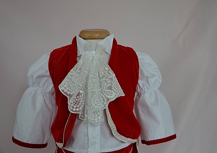 Costum botez baiat rosu model print Mozart, din catifea rosie, 6 piese [3]