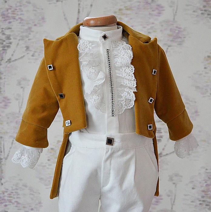Costum botez baieti Little Prince din catifea, croiala spectaculoasa [2]