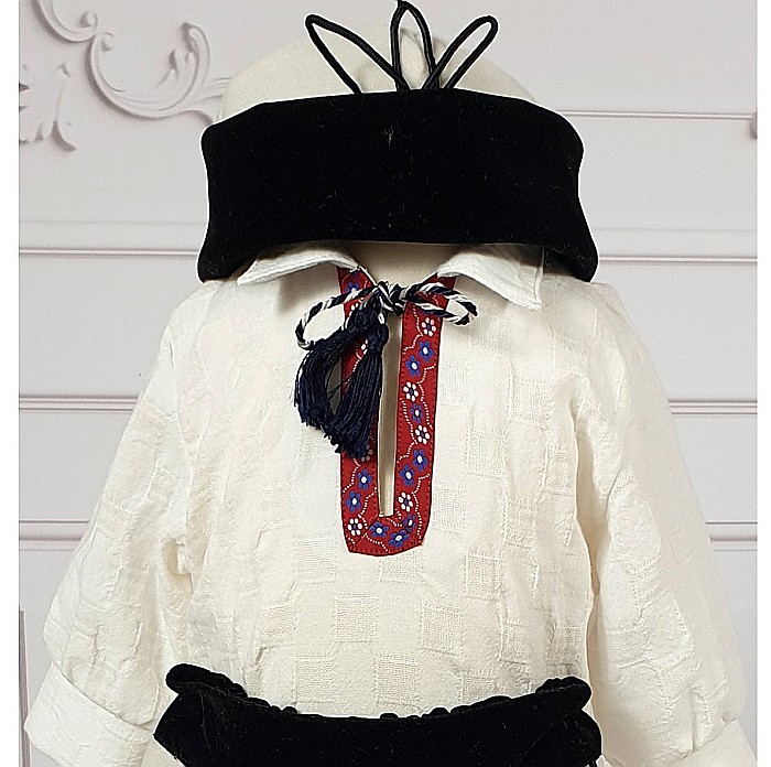 Costum traditional de botez baieti iarna, Haiduc [3]