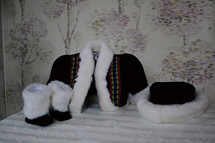 Costumas rochita traditionala botez fetite iarna CATRINA  popular cu ie, 6 piese [2]