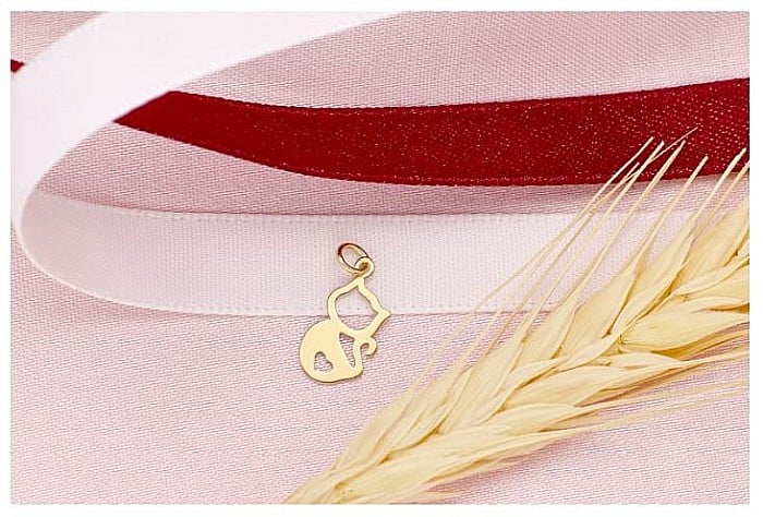 Martisor din aur galben 14K Pisicuta cu snur rosu [2]