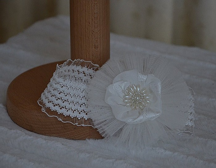 Rochite botez albe de vara fetite Mara- set matase alba cu perle, 3 piese [2]