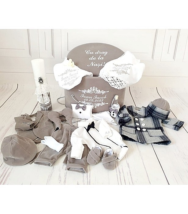 Set complet costumas, lumanare si trusou de botez Julian [4]