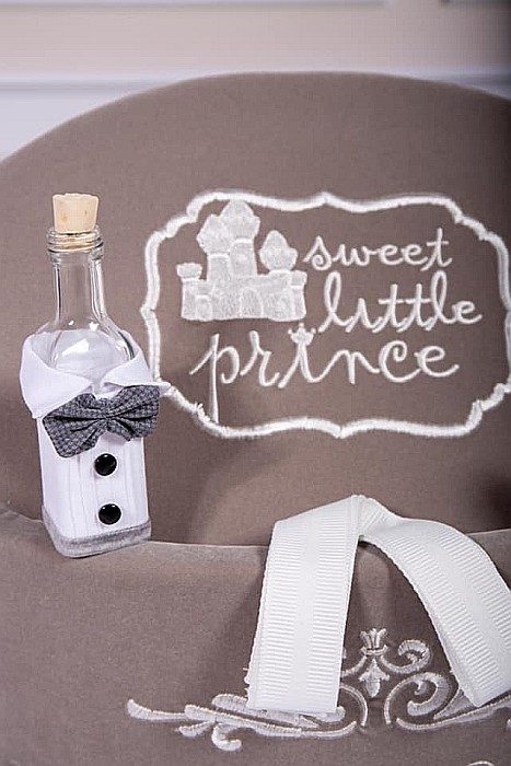 Set costumas, lumanare si trusou de botez Julian [6]