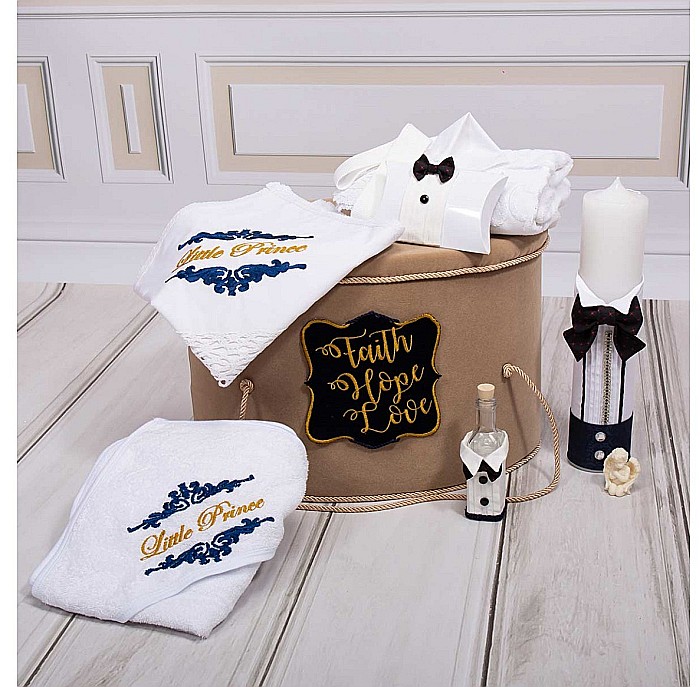 Set costumas, lumanare si trusou de botez Little Gentleman [9]
