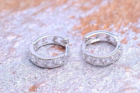 Cercei aur alb copii bebelusi cu tortite pietre albe 9mm [1]