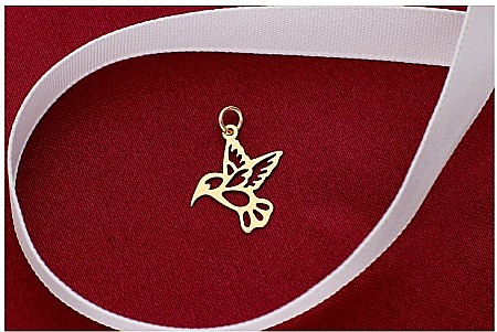 Martisoare aur si argint - Martisor medalion din aur galben 14K Colibri cu snur rosu