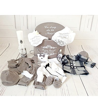 Set complet costumas, lumanare si trusou de botez Julian [3]