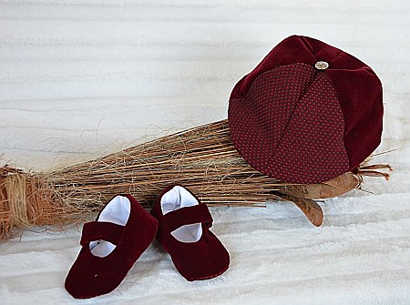 Set costum de botez baiat LUCA, realizat din catifea bordo, contine 6 piese [1]