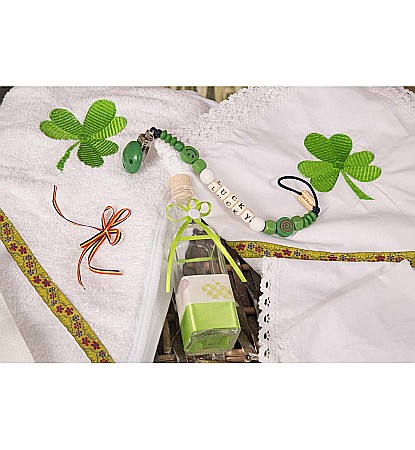 Trusou Botez Baieti Biserica verde cu lantisor de suzeta, TRIFOI
