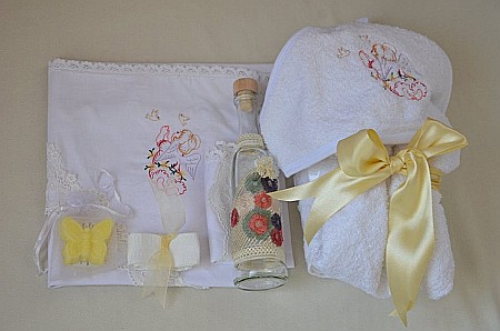 Trusou botez fetite personalizat motive traditionale Cristina [0]