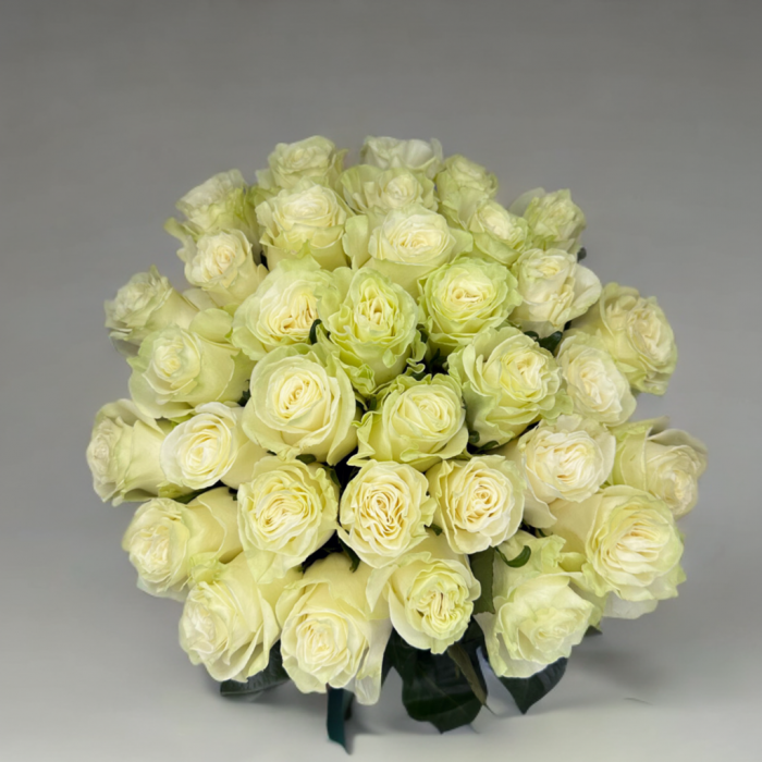 Buchet 33 Trandafiri Albi [2]