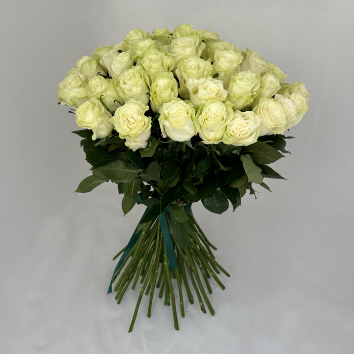 Buchet 65 Trandafiri Albi [1]