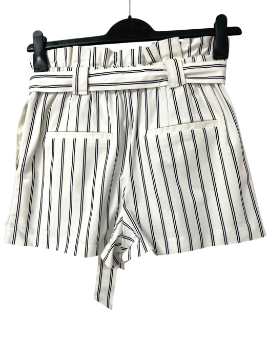 Zara pantaloni scurti                        S [2]