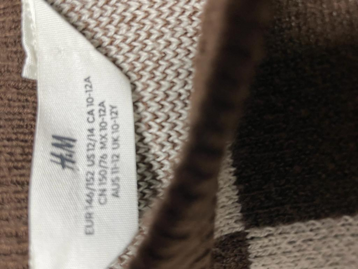 H&M pulover                        146/152 [3]