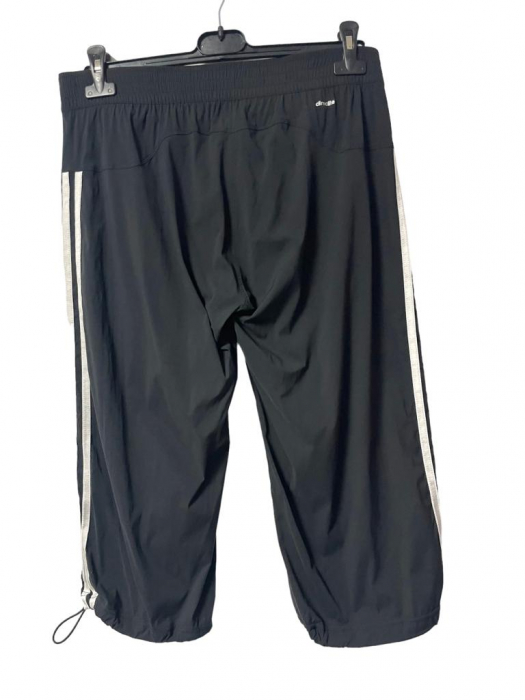 Adidas pantaloni scurti                        L [2]