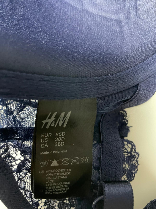 H&M sutien                           85 D [3]