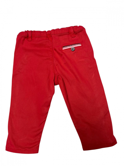 Pantaloni                           6 luni [2]
