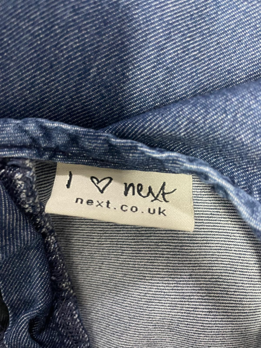 Next rochie                         110 [3]