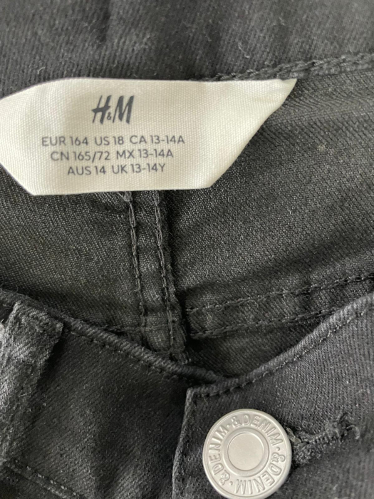 H&M pantaloni scurti                         164 [3]