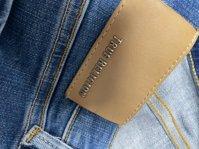 True Religion blugi                         M [4]