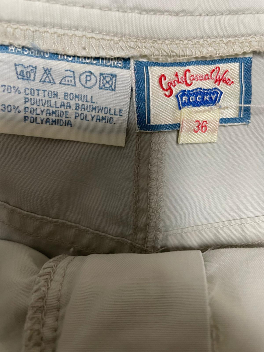Pantaloni scurti           M [3]