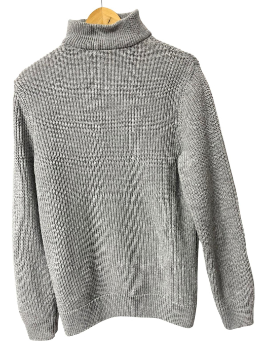 Pulover                         M [2]