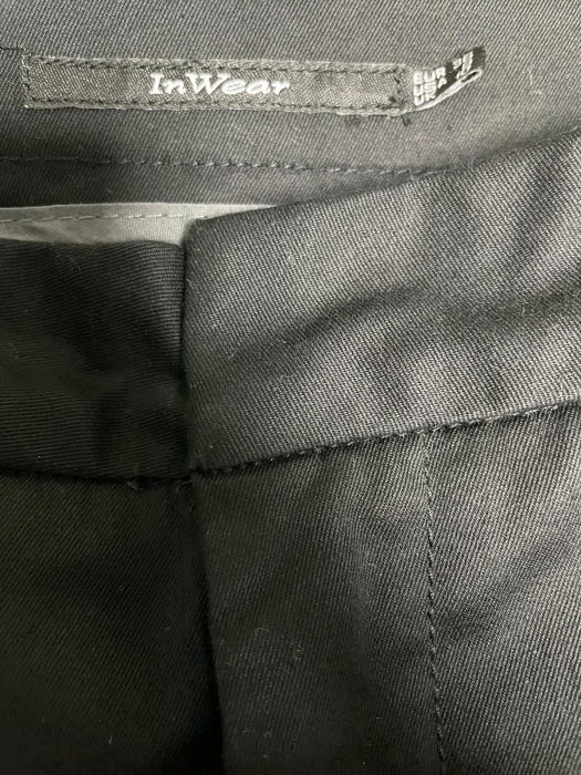 In wear pantaloni                          M [3]