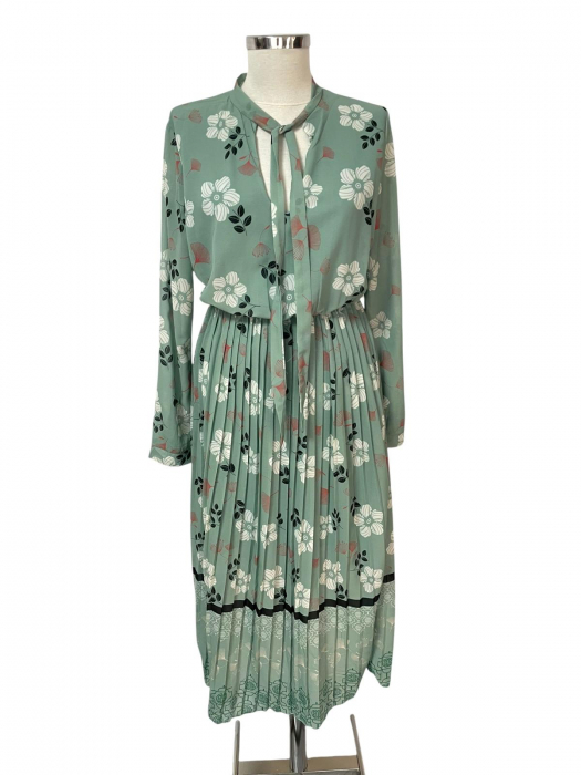 Rochie                                M [1]