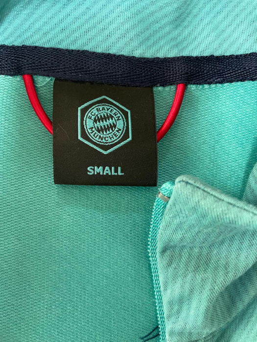 FC Bayern bluza                         M [3]