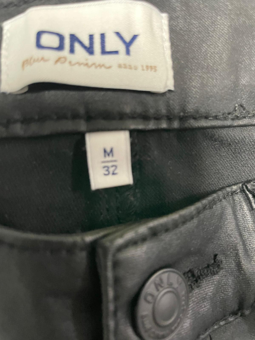 Only pantaloni                        M [3]