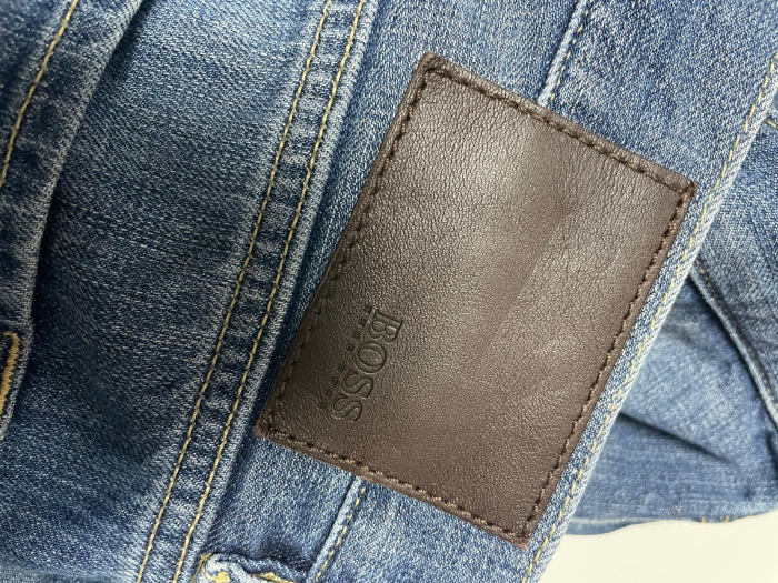 Hugo Boss blugi                         XL [5]