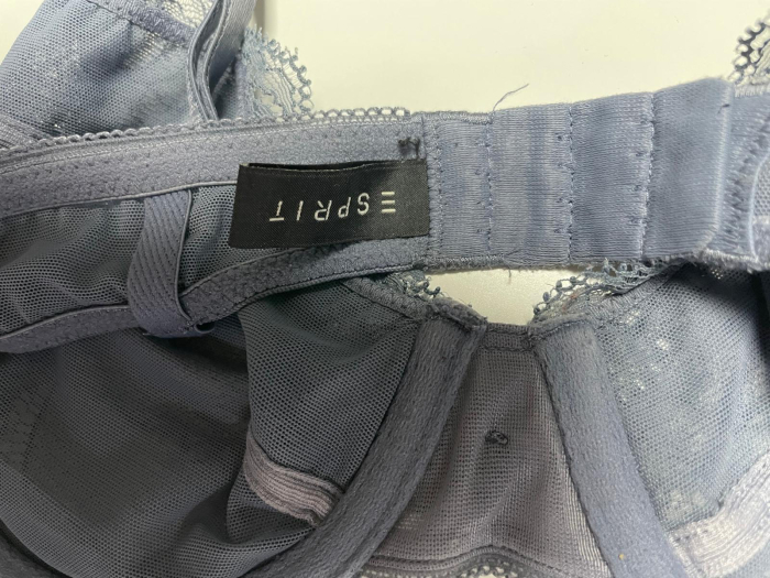 Esprit sutien                         75 B [3]