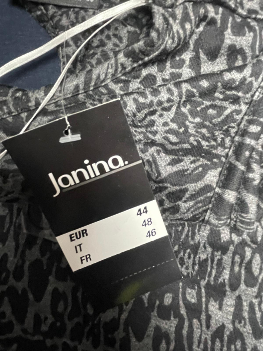 Janina maiou                           XL [3]