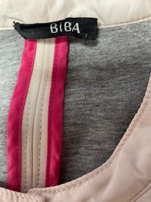 Biba geaca                               M [4]