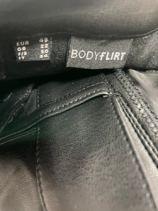 Body Flirt pantaloni imitatie piele                      3XL [3]