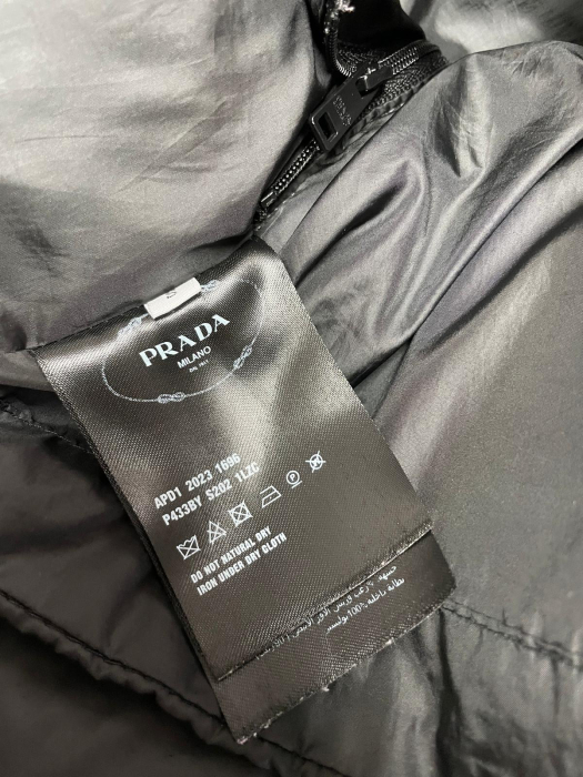 Prada geaca puf                               S [6]