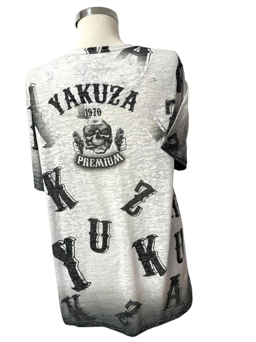 Tricou                      L [2]