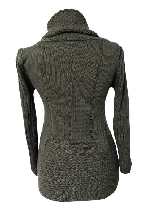 Pulover                         XS [2]