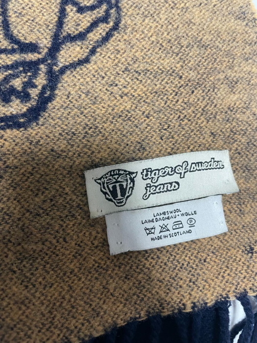 Tiger of Sweden fular lana [3]