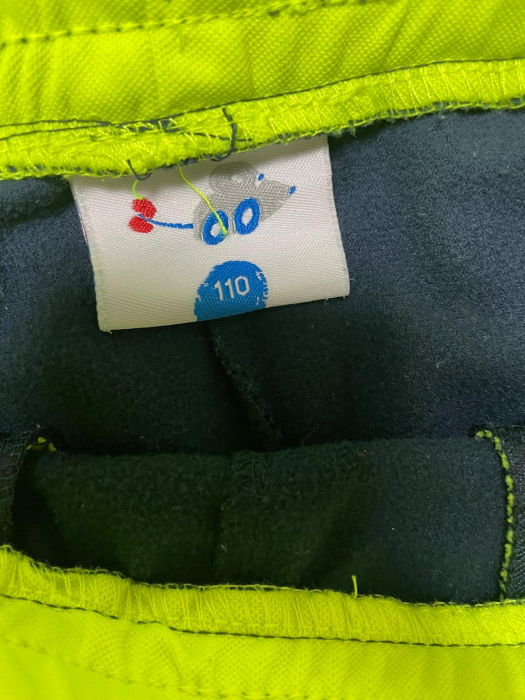 Pantaloni sport                      110 [3]