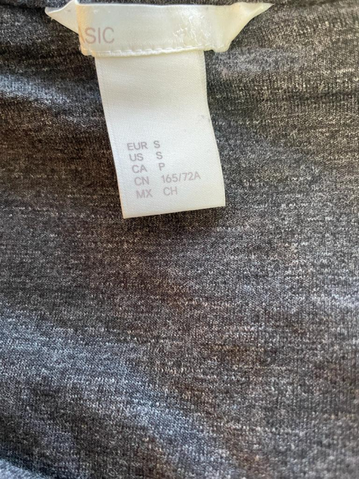 Fusta H&M                  M [3]