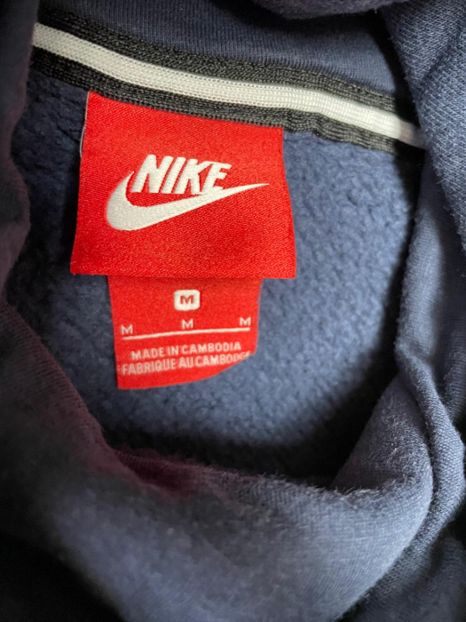 Nike hanorac                          M [3]