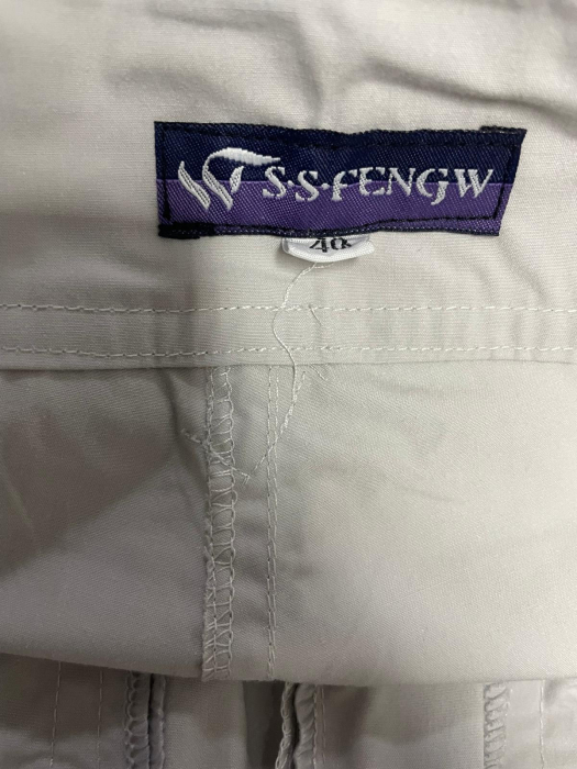 Pantaloni                     L [3]