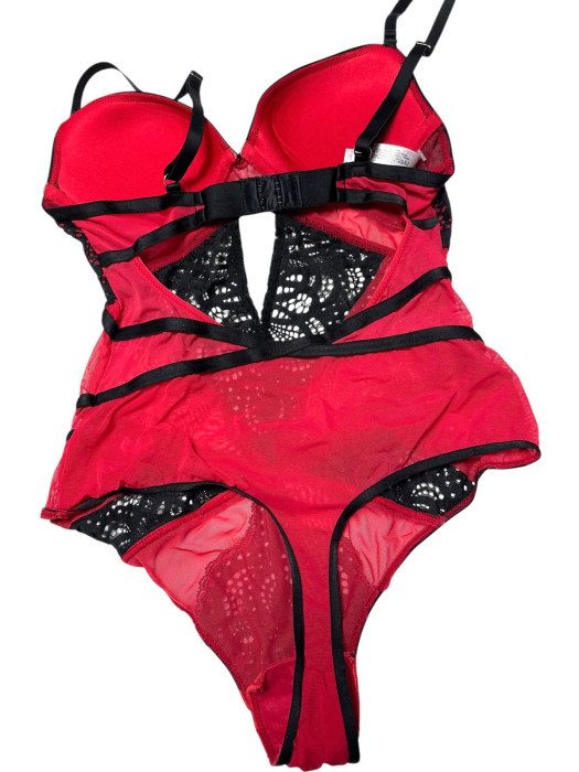 Secret Possessions body                         70 A [2]